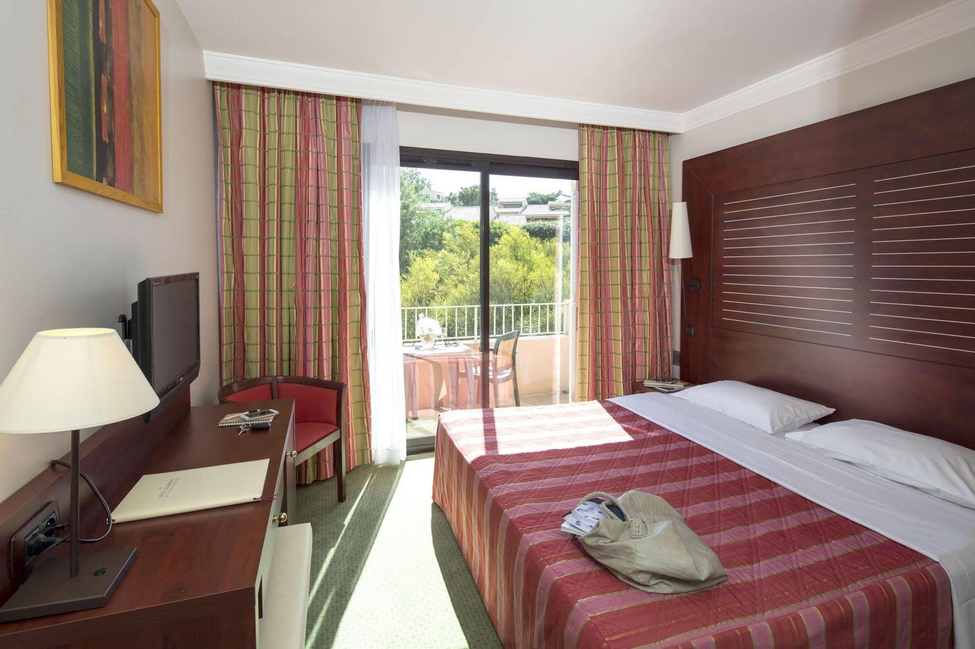 Hotel Les Jardins De Sainte-Maxime Luaran gambar